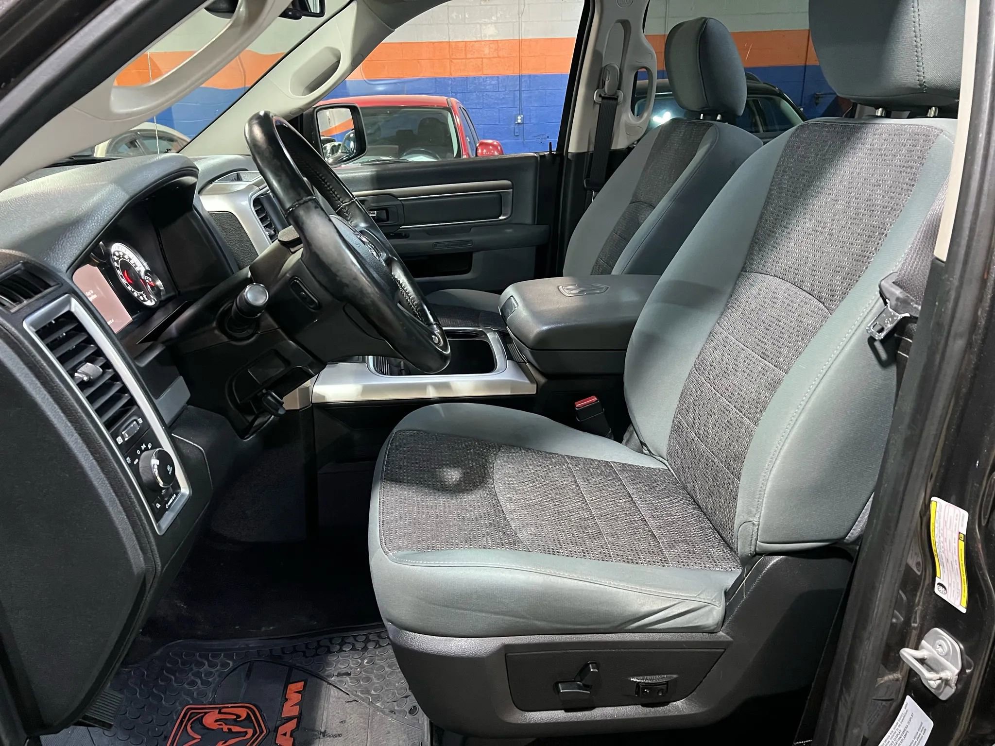 Used 2017 RAM 1500 Big Horn image 11