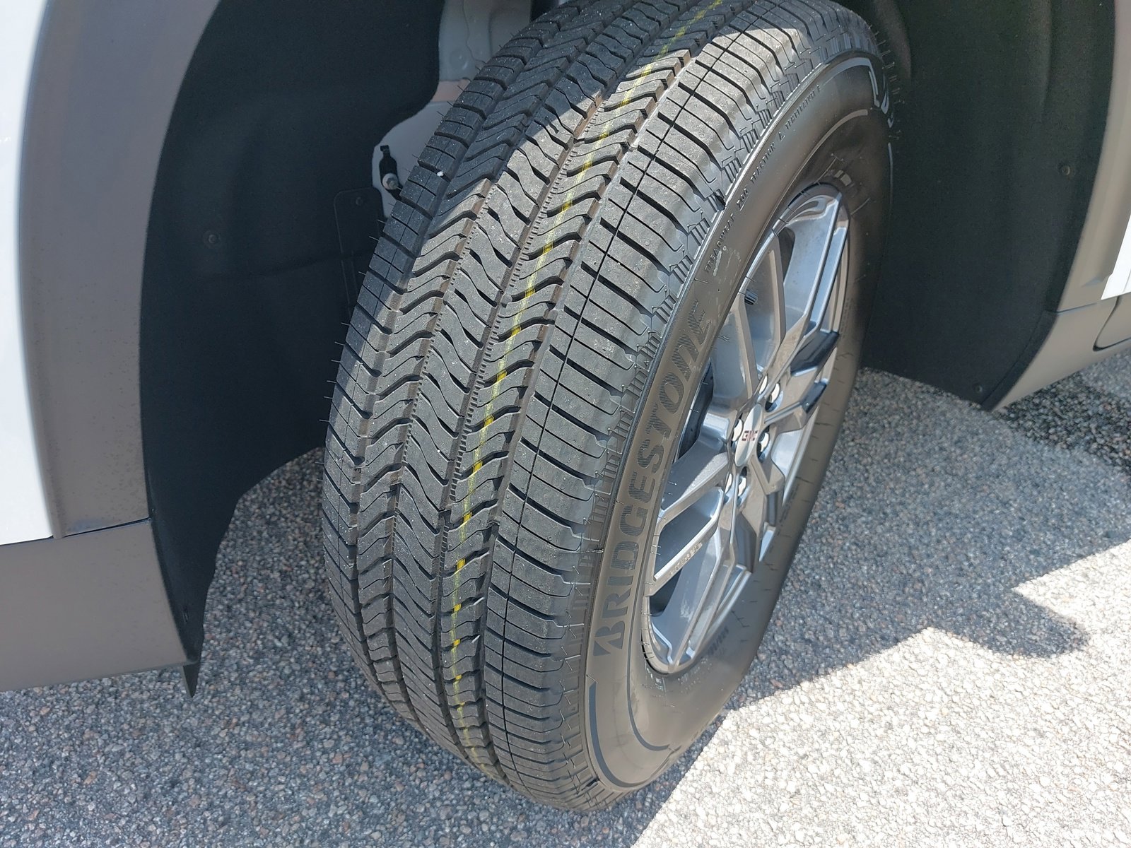 New 2025 GMC Acadia Elevation image 34