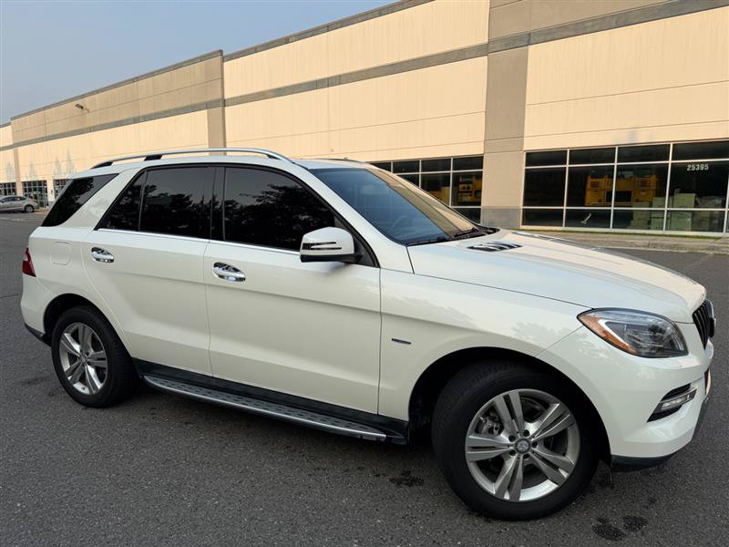 Used 2012 Mercedes-Benz ML 350 BlueTEC 4MATIC image 16
