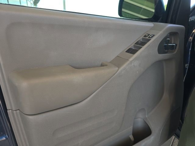 Used 2019 Nissan Frontier SV w/ Value Truck Package image 10