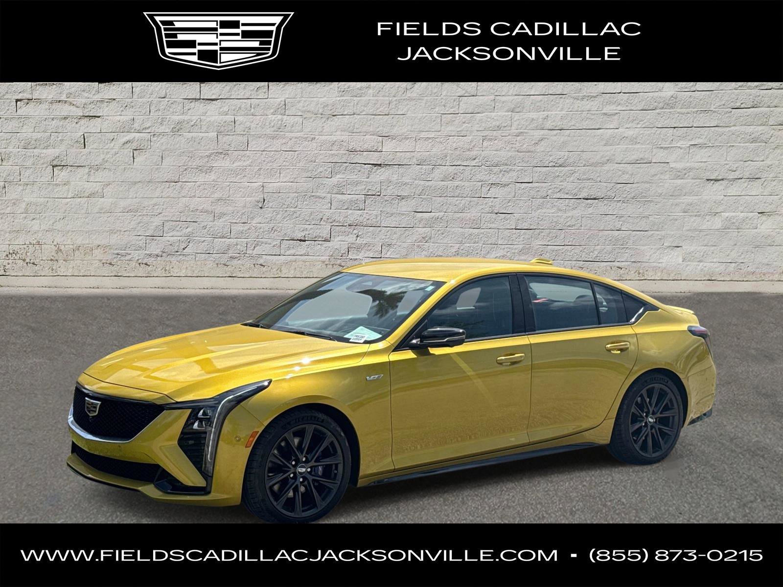 Used 2025 Cadillac CT5 V RWD image 1