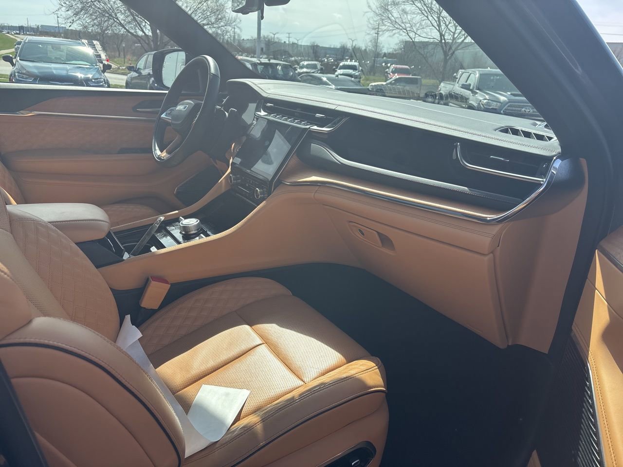 Used 2024 Jeep Grand Cherokee Summit image 15