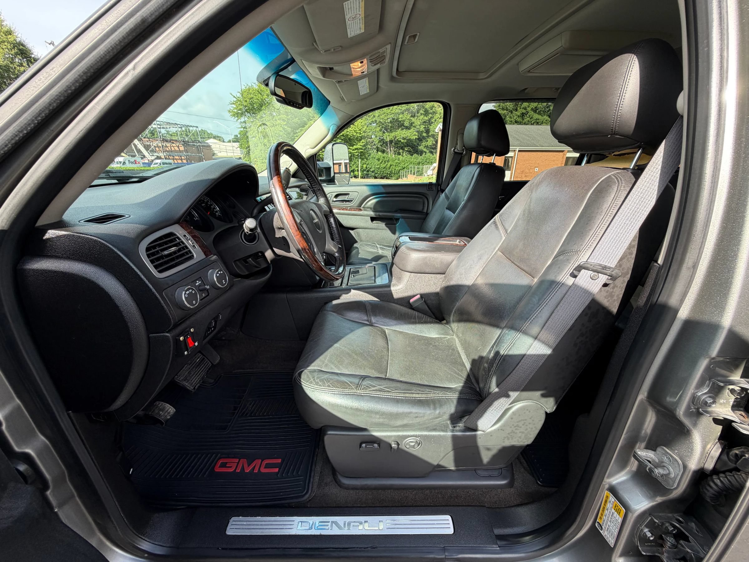 Used 2012 GMC Sierra 3500 Denali AWD/4WD image 15