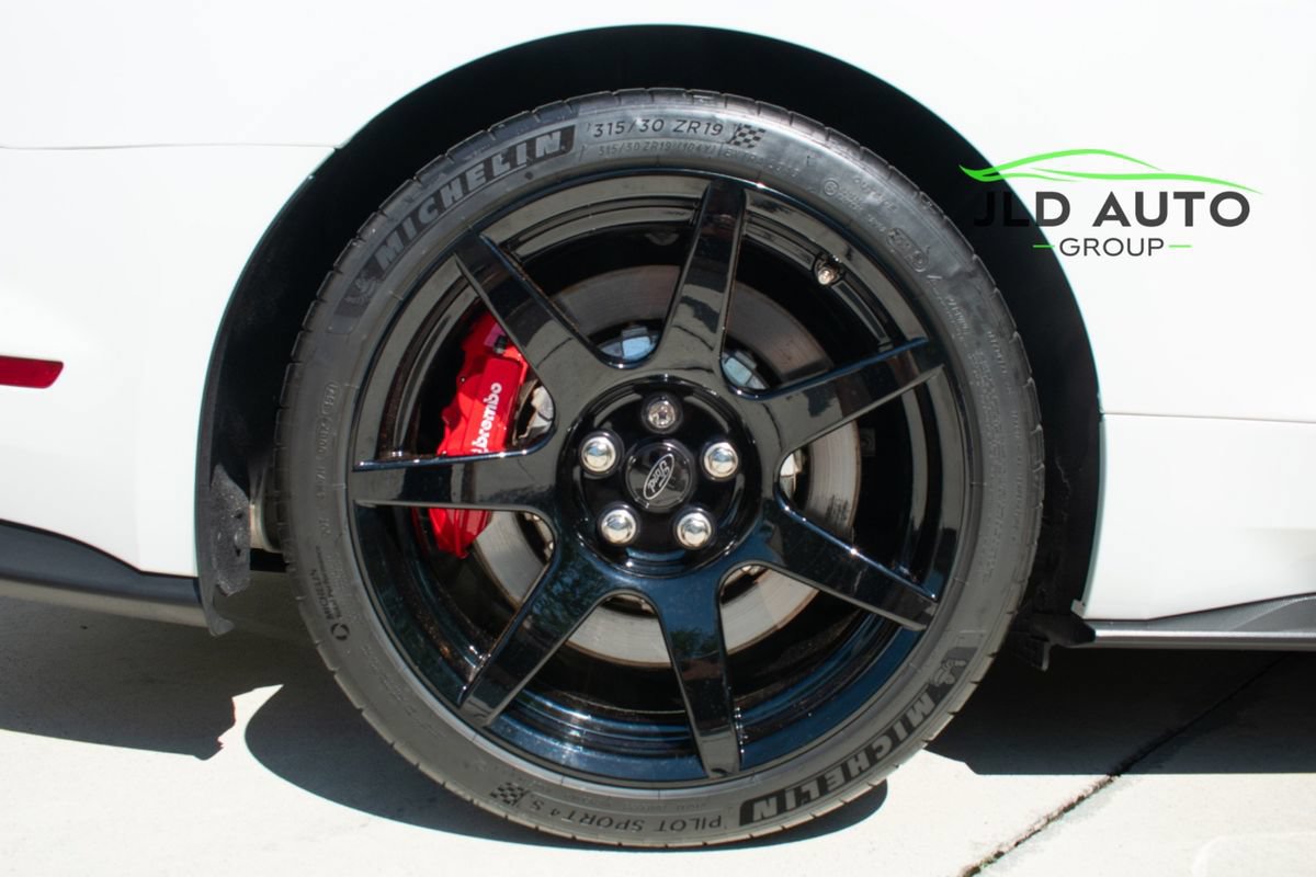 Used 2019 Ford Mustang Shelby GT350R w/ GT350R Equipment Group 920A RWD image 27