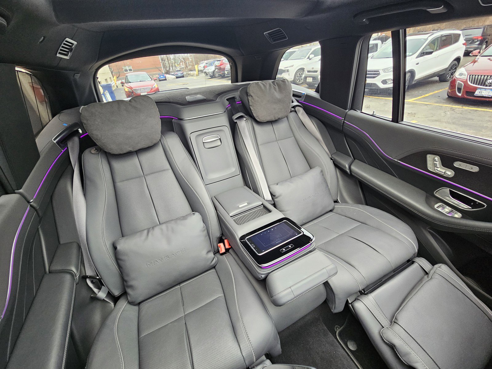 Used 2021 Mercedes-Benz Maybach GLS 600 4MATIC image 24