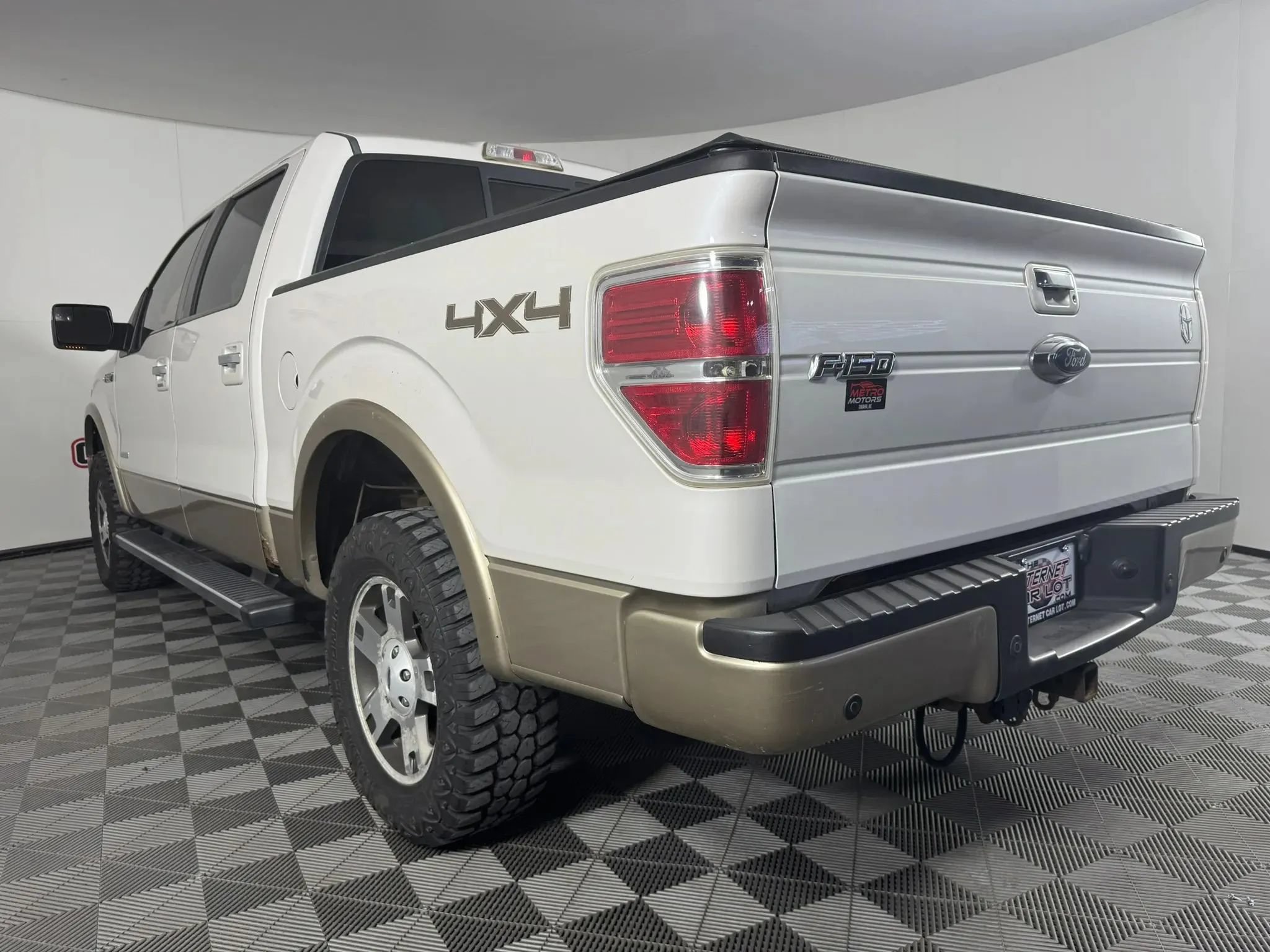 Used 2012 Ford F150 Lariat w/ Lariat Chrome Pkg AWD/4WD image 24