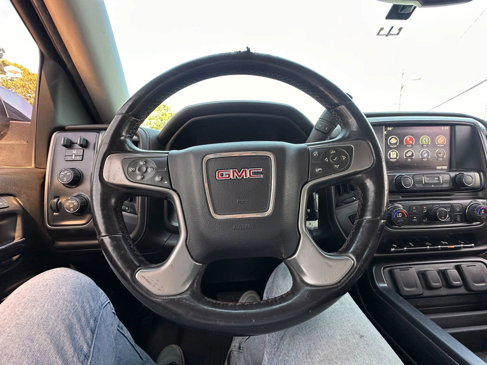 Used 2015 GMC Sierra 1500 SLT AWD/4WD image 32