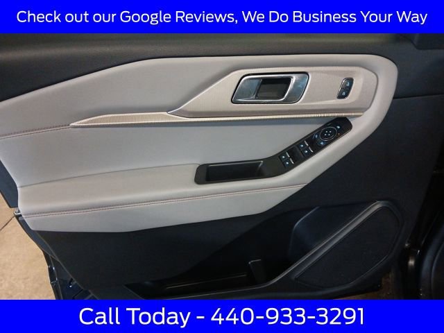 Used 2025 Ford Explorer Active w/ Active Comfort Package image 25