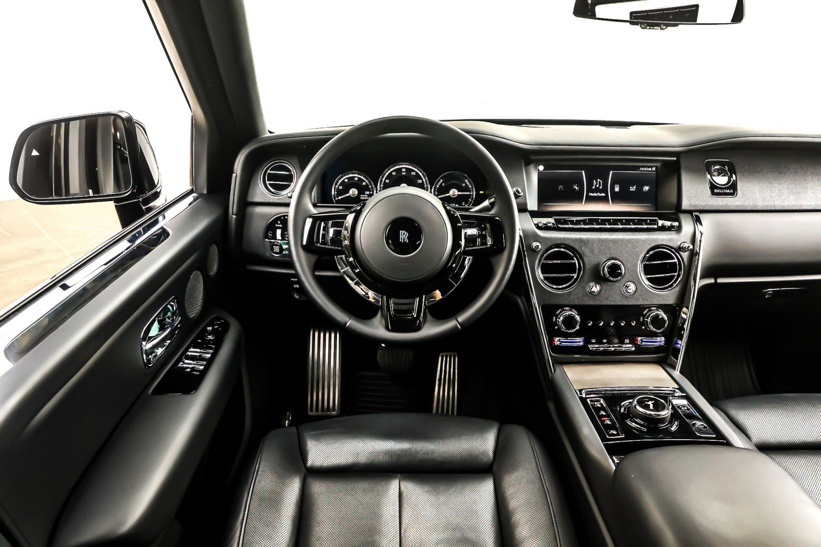 Used 2024 Rolls-Royce Cullinan image 5