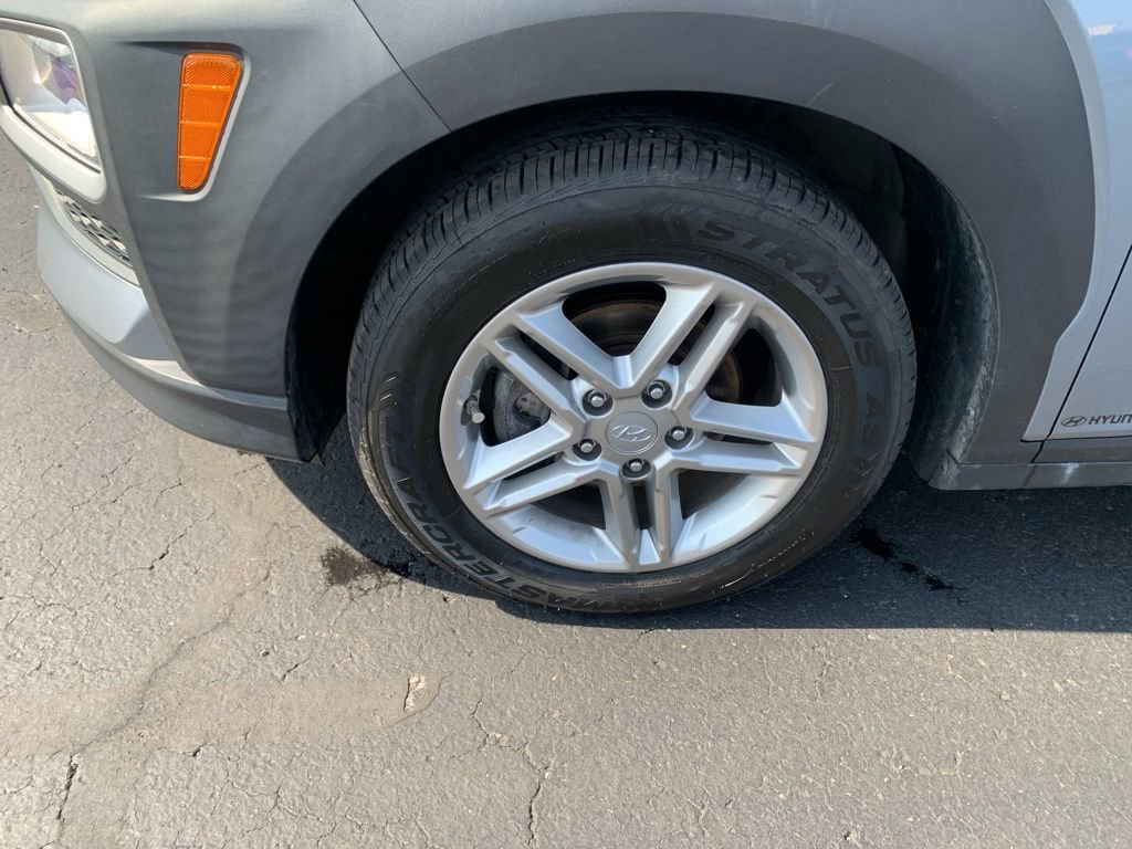 Used 2021 Hyundai Kona SE w/ Cargo Package FWD image 9