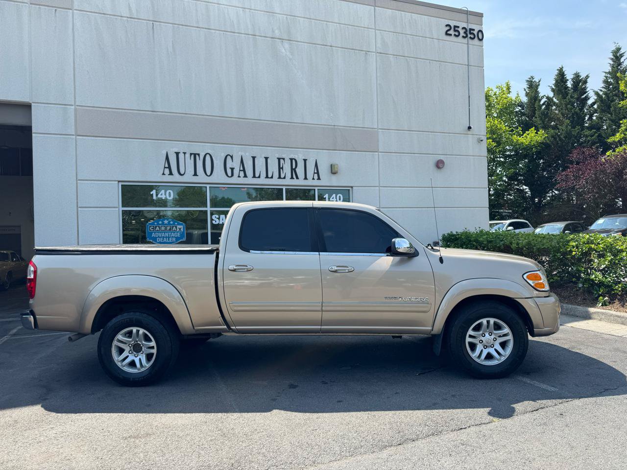 Used 2004 Toyota Tundra SR5 AWD/4WD image 2
