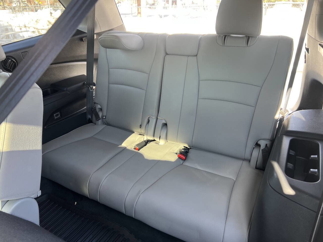 Used 2017 Honda Pilot EX-L image 10