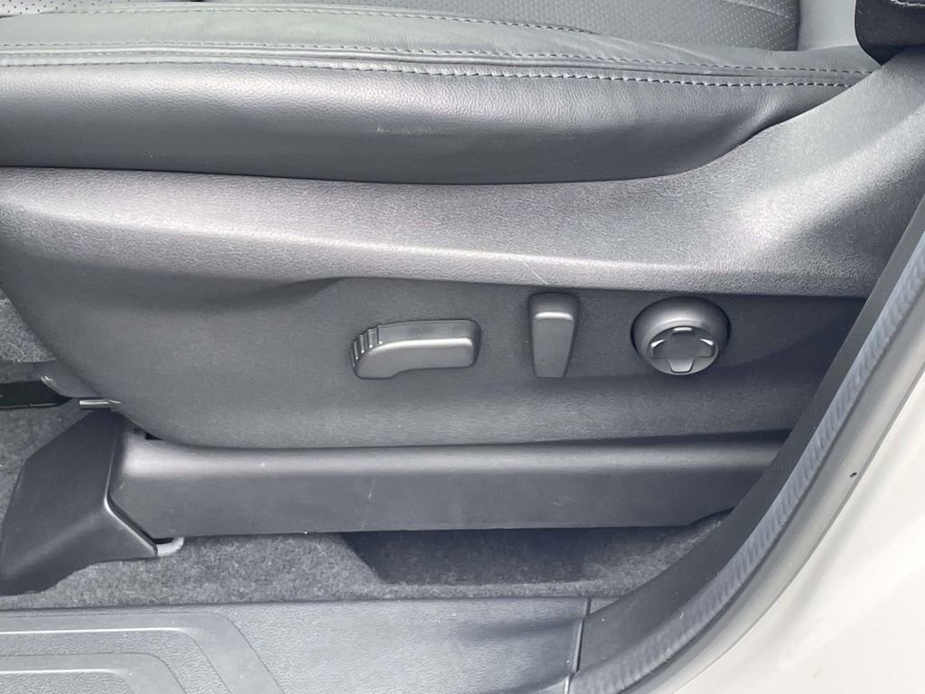 Certified 2025 Subaru Ascent Bronze Edition w/ Popular Package #2 image 20