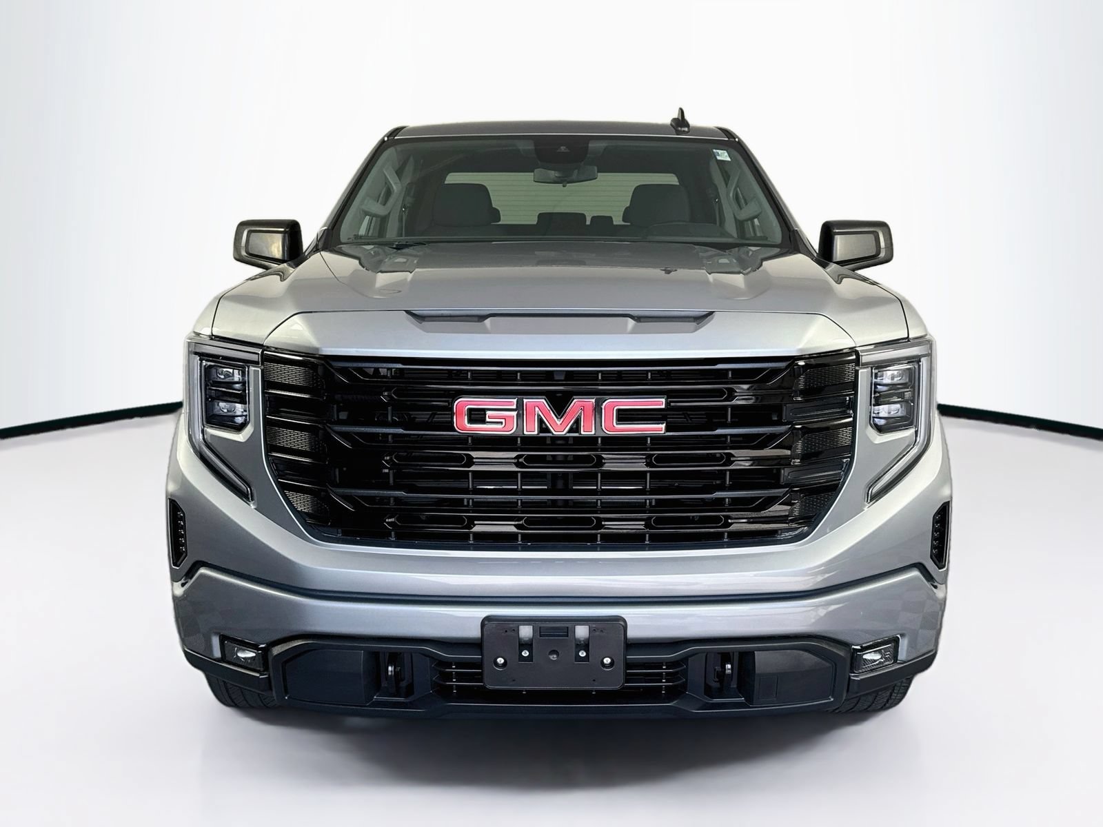 Used 2023 GMC Sierra 1500 Elevation AWD/4WD image 2