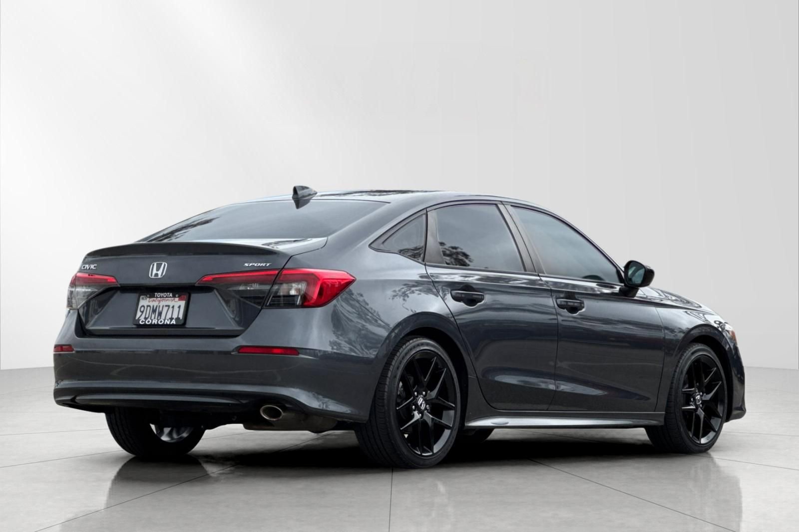 Used 2022 Honda Civic Sport image 4