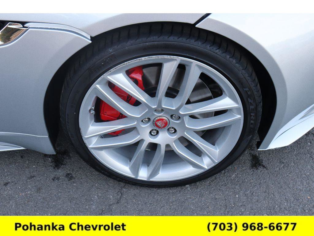 Used 2017 Jaguar F-TYPE R image 31