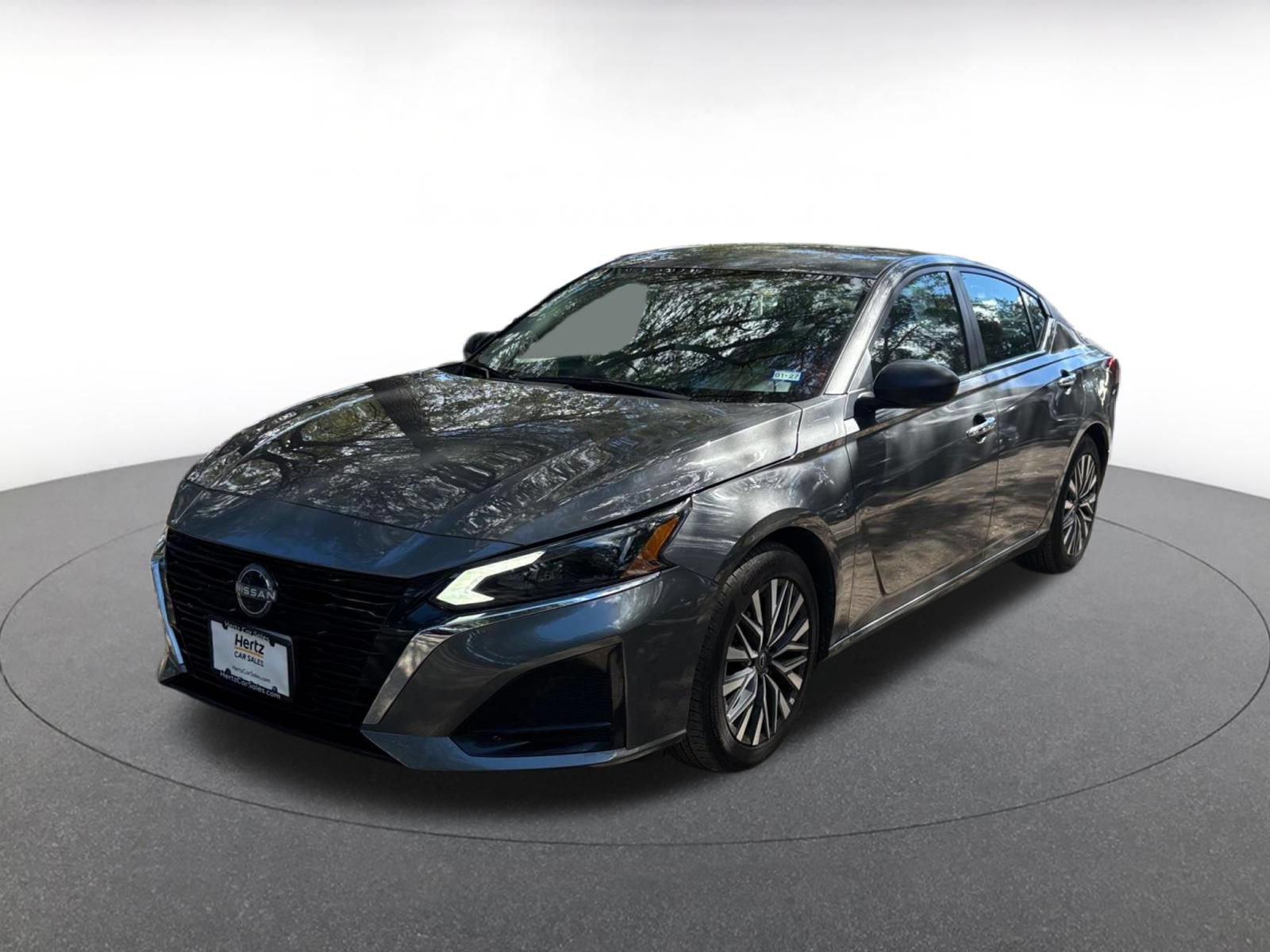 Used 2025 Nissan Altima 2.5 SV FWD image 4