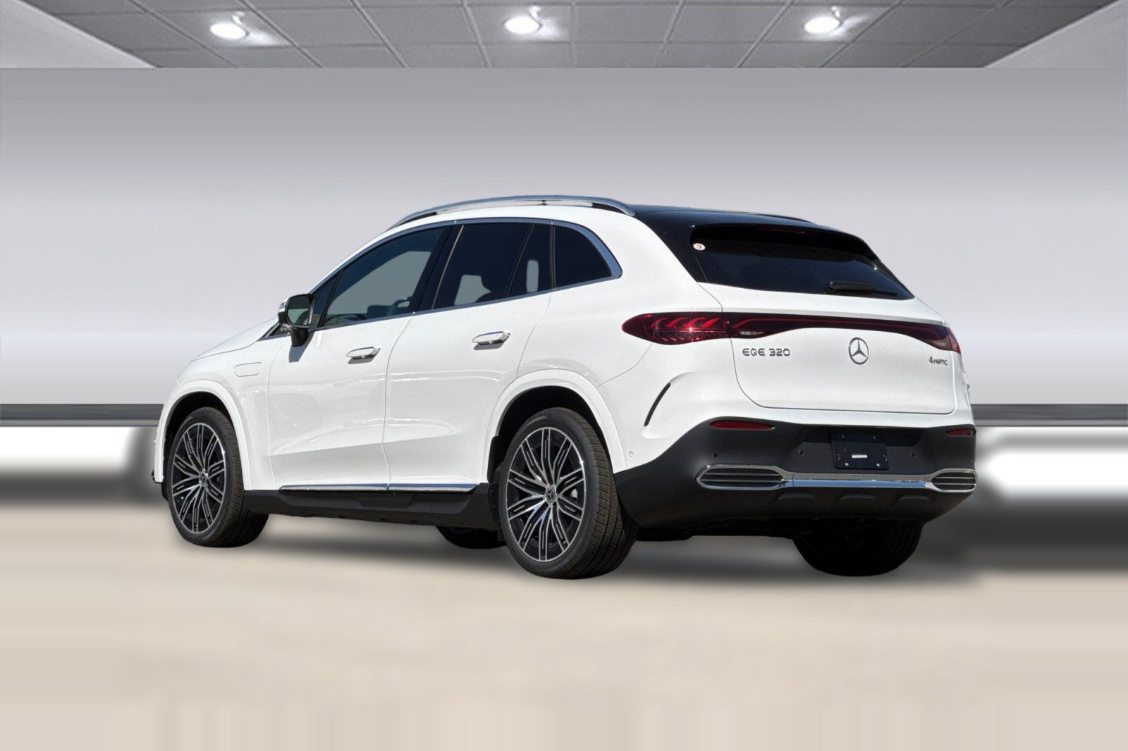 Used 2026 Mercedes-Benz EQE 320 4MATIC SUV image 3