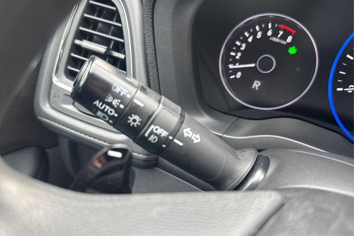 Used 2017 Honda HR-V EX image 18