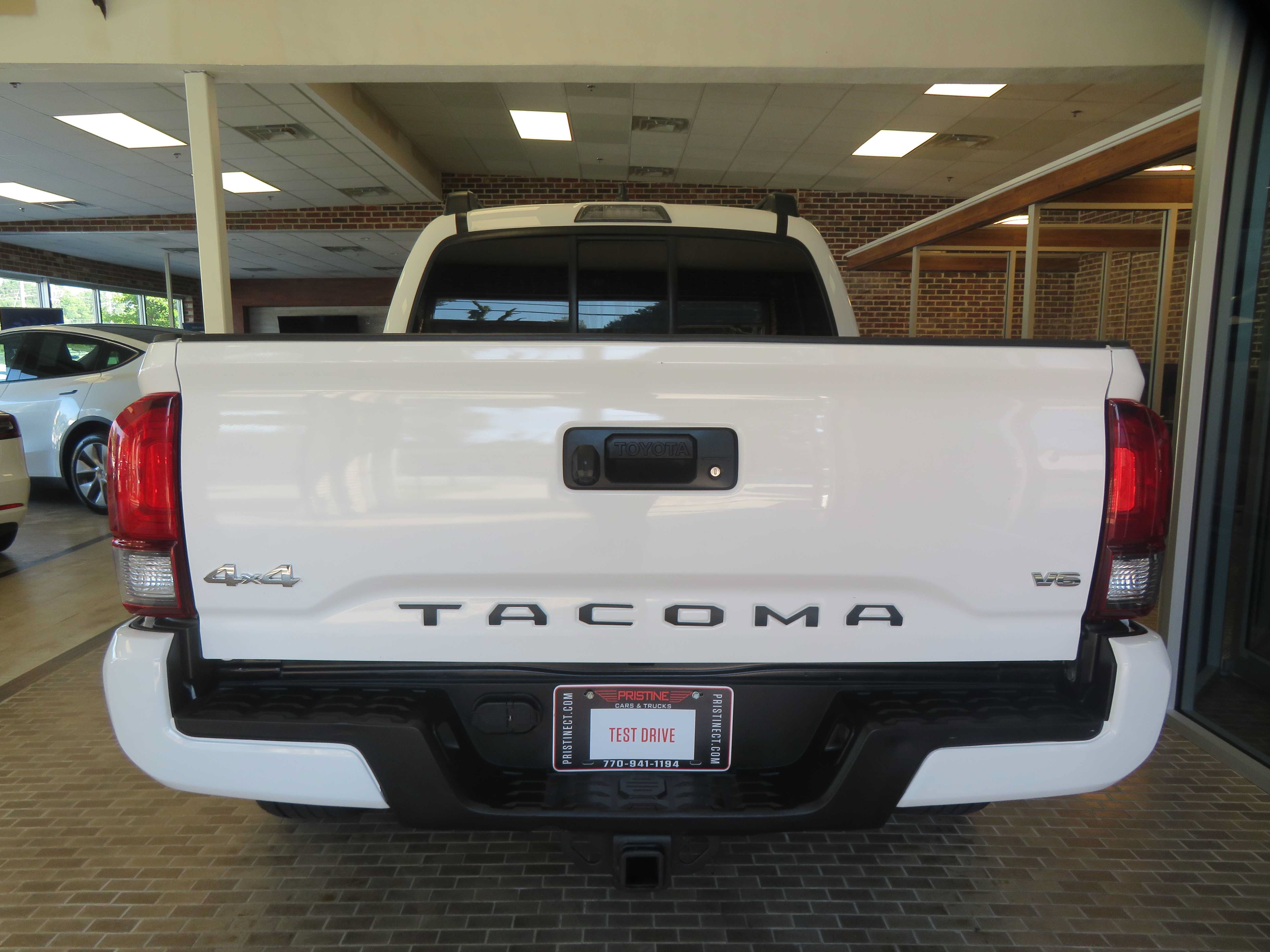 Used 2020 Toyota Tacoma SR AWD/4WD image 65
