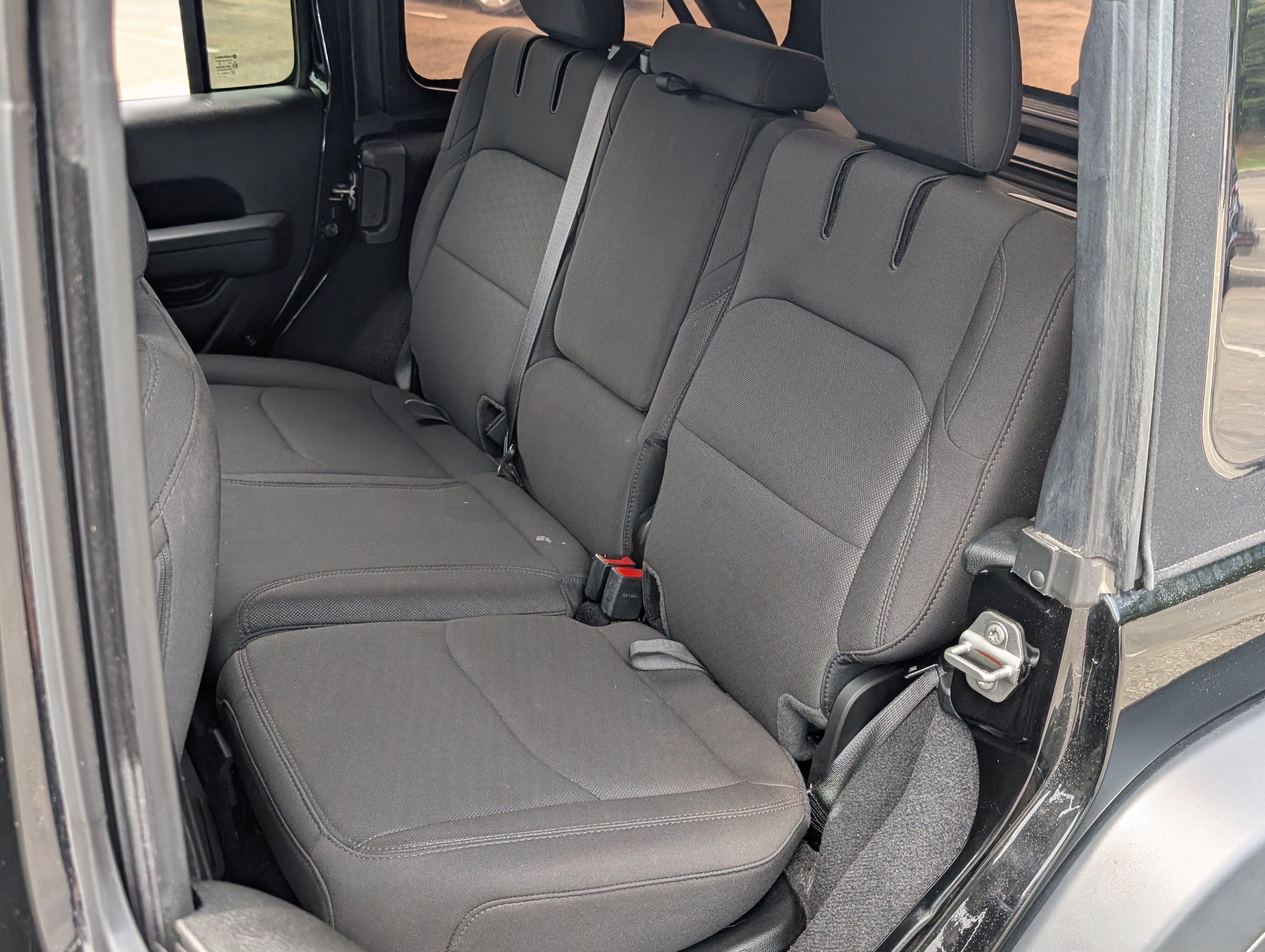 Used 2023 Jeep Wrangler Unlimited w/ Cold Weather Group AWD/4WD image 17