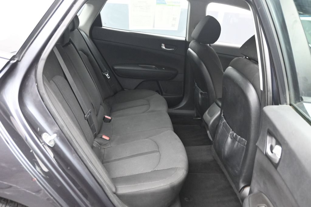 Used 2017 Kia Optima LX FWD image 10