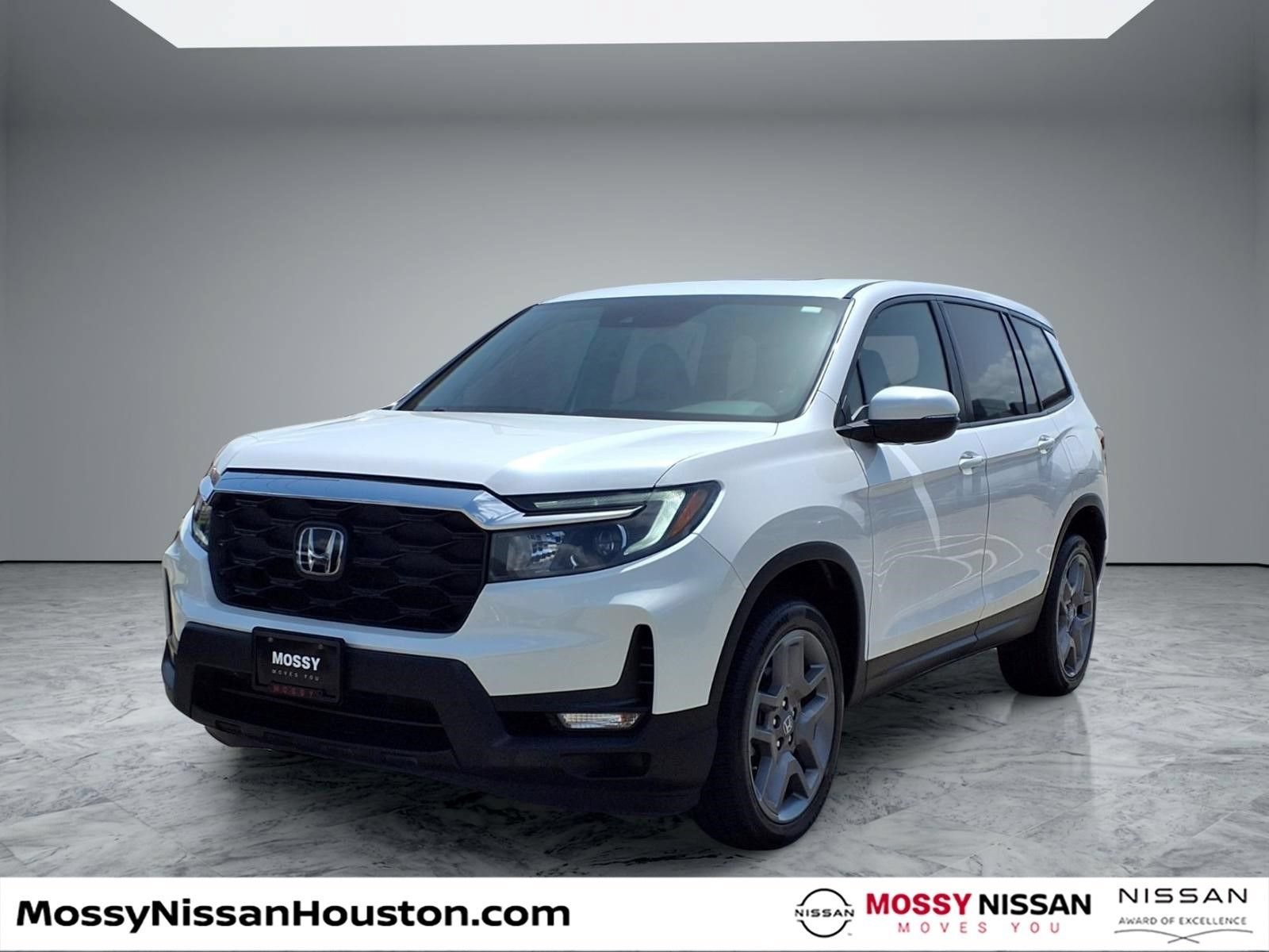 Used 2023 Honda Passport EX-L image 4