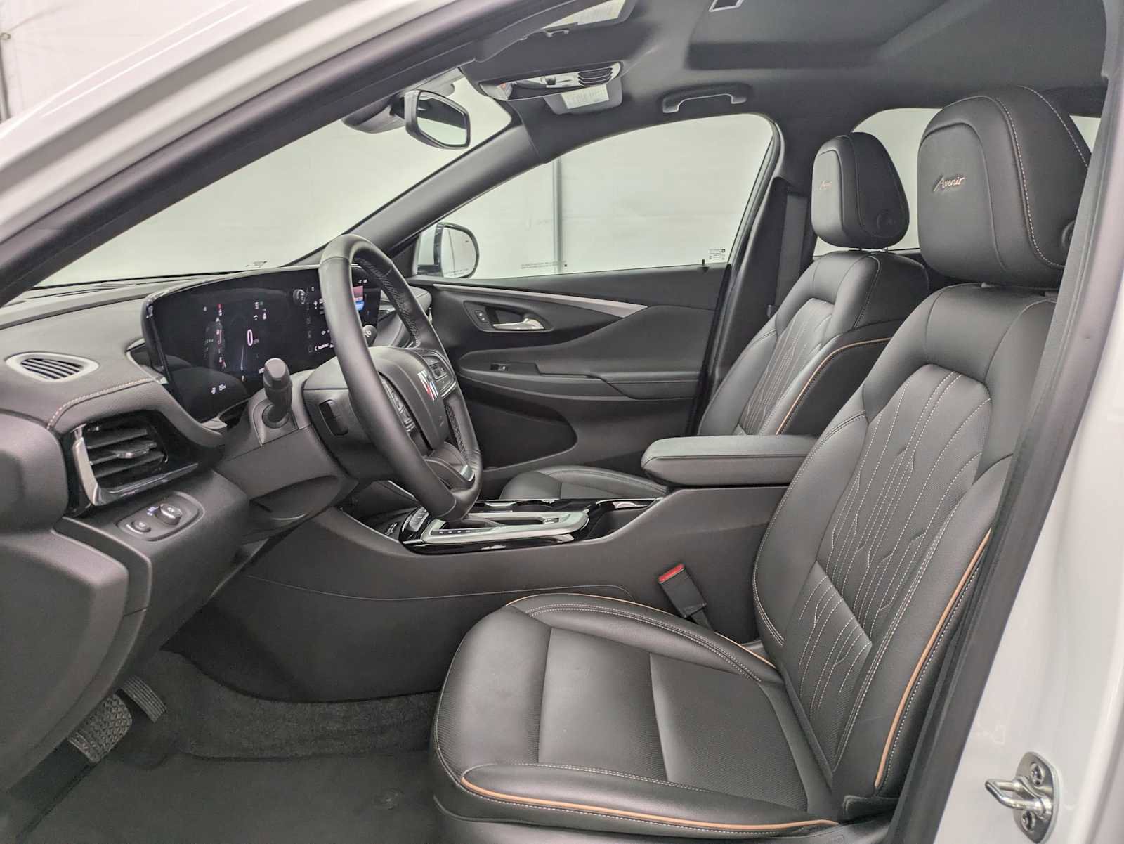 Used 2025 Buick Envista Avenir image 16