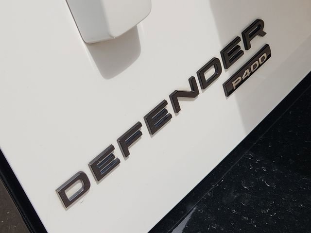 Used 2022 Land Rover Defender 90 X-Dynamic S image 12