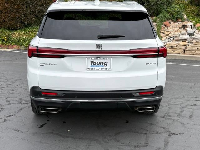 Used 2025 Buick Enclave Preferred AWD/4WD image 5