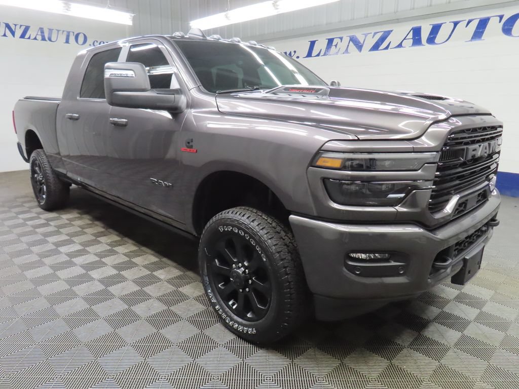 Used 2026 RAM 2500 Laramie AWD/4WD image 3