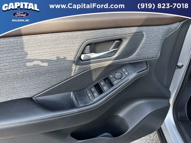 Used 2022 Nissan Rogue SV image 20