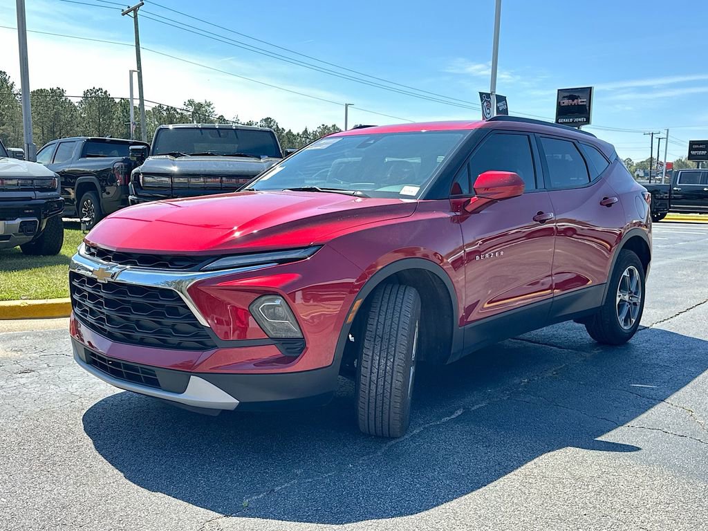 Used 2024 Chevrolet Blazer LT w/ Convenience Package image 2