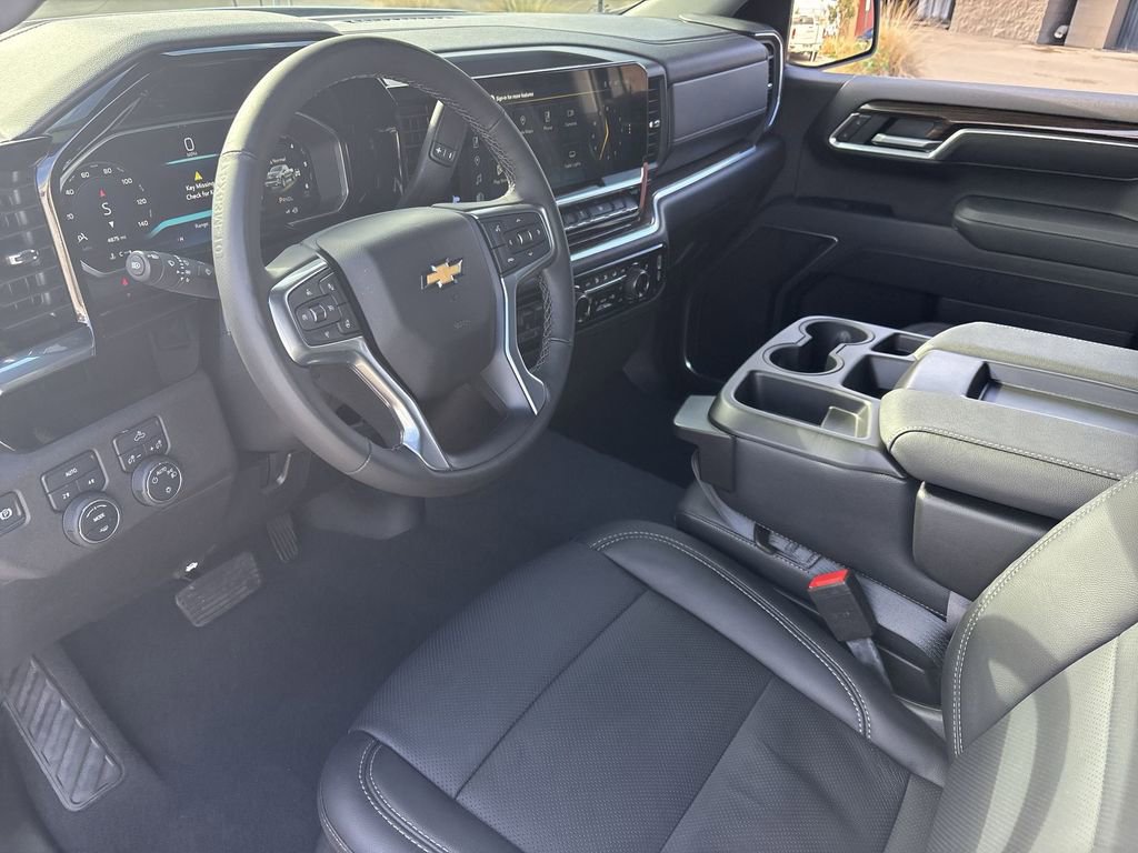 Used 2026 Chevrolet Silverado 1500 LT image 10