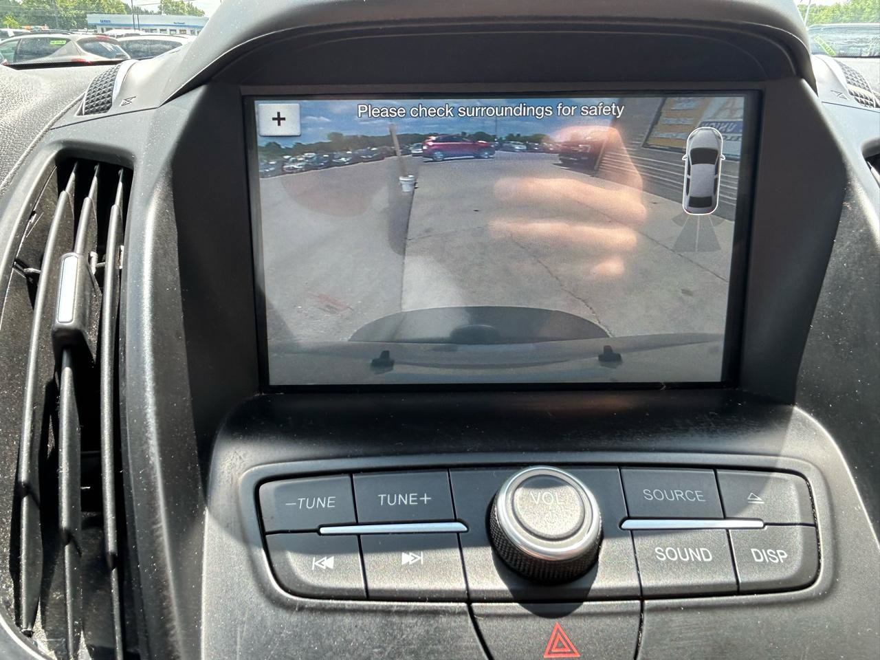 Used 2017 Ford Escape SE w/ Equipment Group 201A FWD image 24