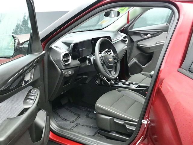 Used 2025 Chevrolet TrailBlazer LT image 13