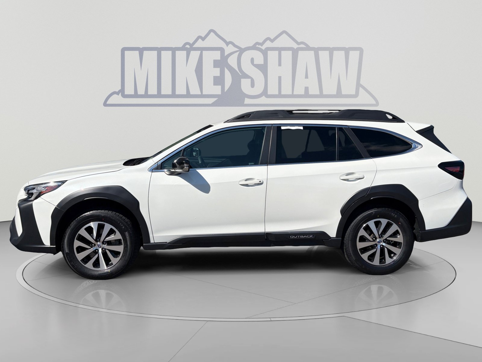 Certified 2024 Subaru Outback Premium AWD/4WD image 2