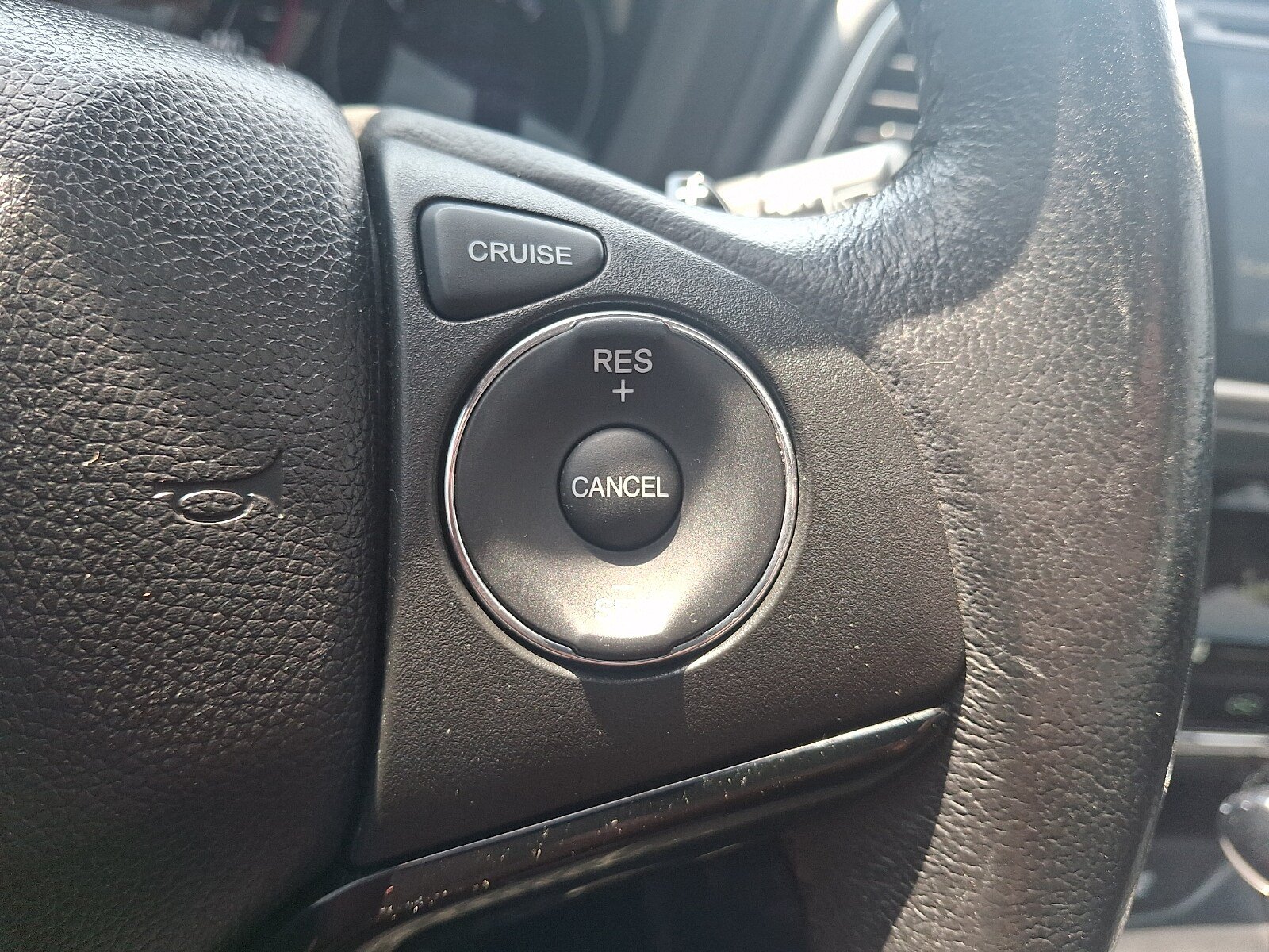 Used 2017 Honda HR-V EX-L image 22