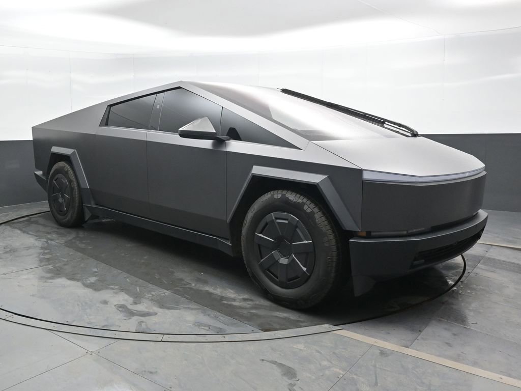 Used 2025 Tesla Cybertruck AWD Crew Cab image 6