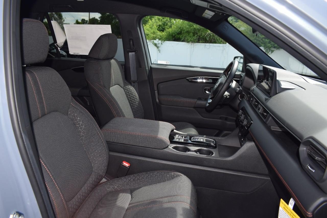 New 2026 Honda Pilot Sport image 17