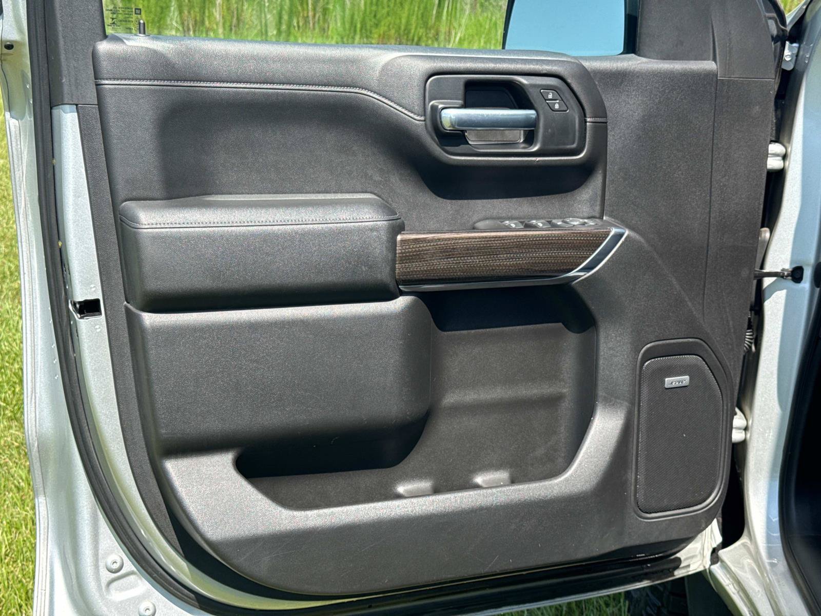 Used 2019 Chevrolet Silverado 1500 LT Trail Boss AWD/4WD image 17