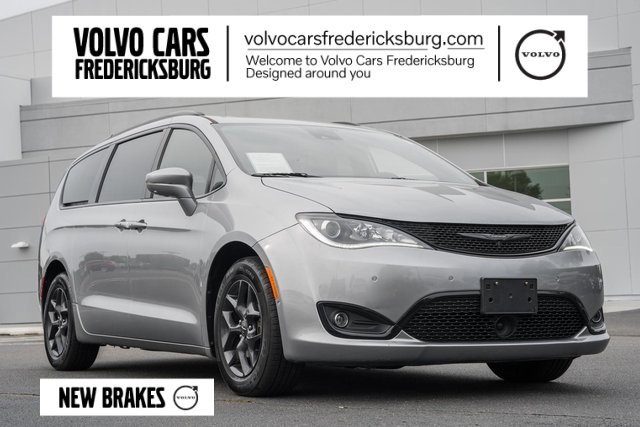 Used 2019 Chrysler Pacifica Limited w/ Advanced Safetytec Group