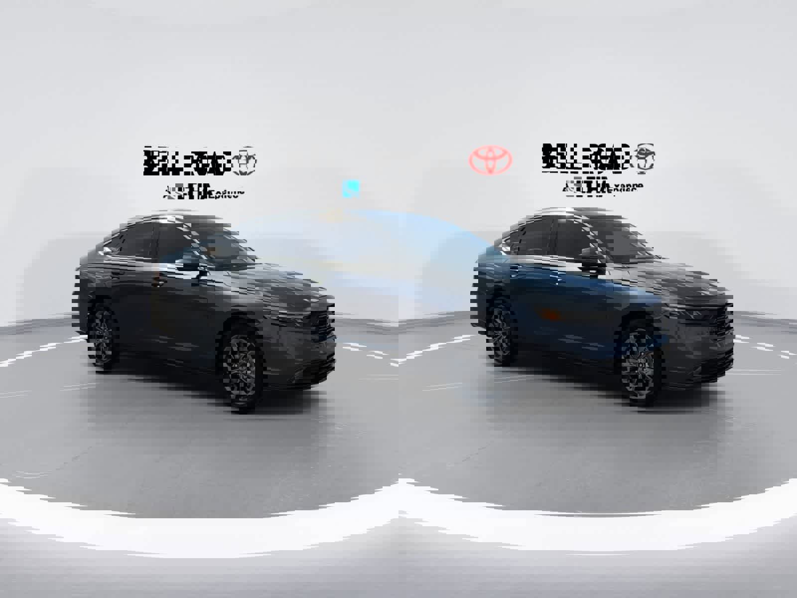 Used 2024 Honda Accord EX-L image 2