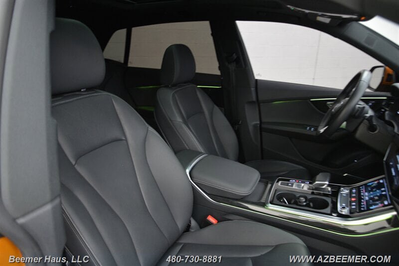 Used 2021 Audi Q8 Premium Plus w/ Premium Plus Package AWD/4WD image 18