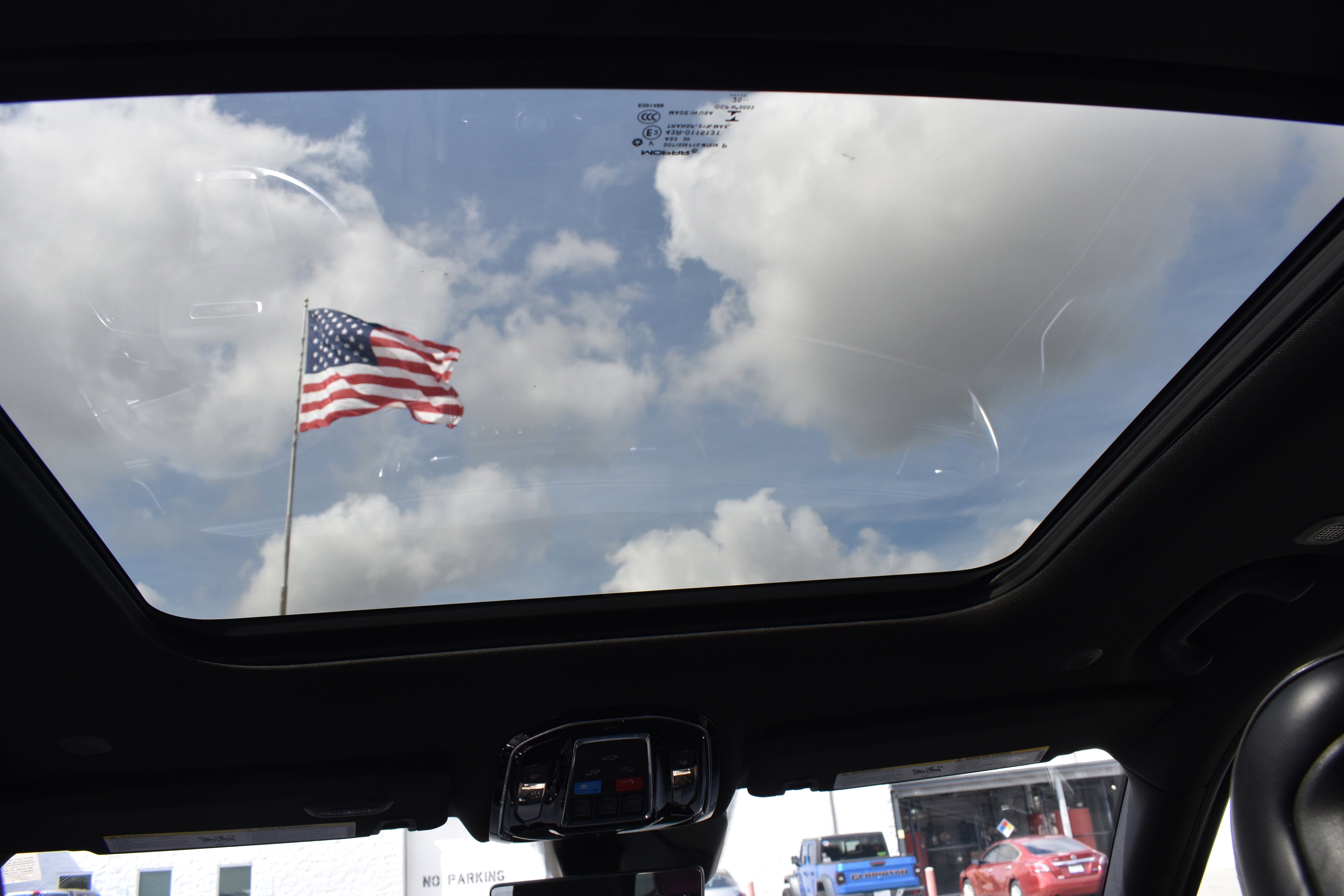 Used 2021 Jeep Grand Cherokee L Overland w/ Luxury Tech Group IV image 30