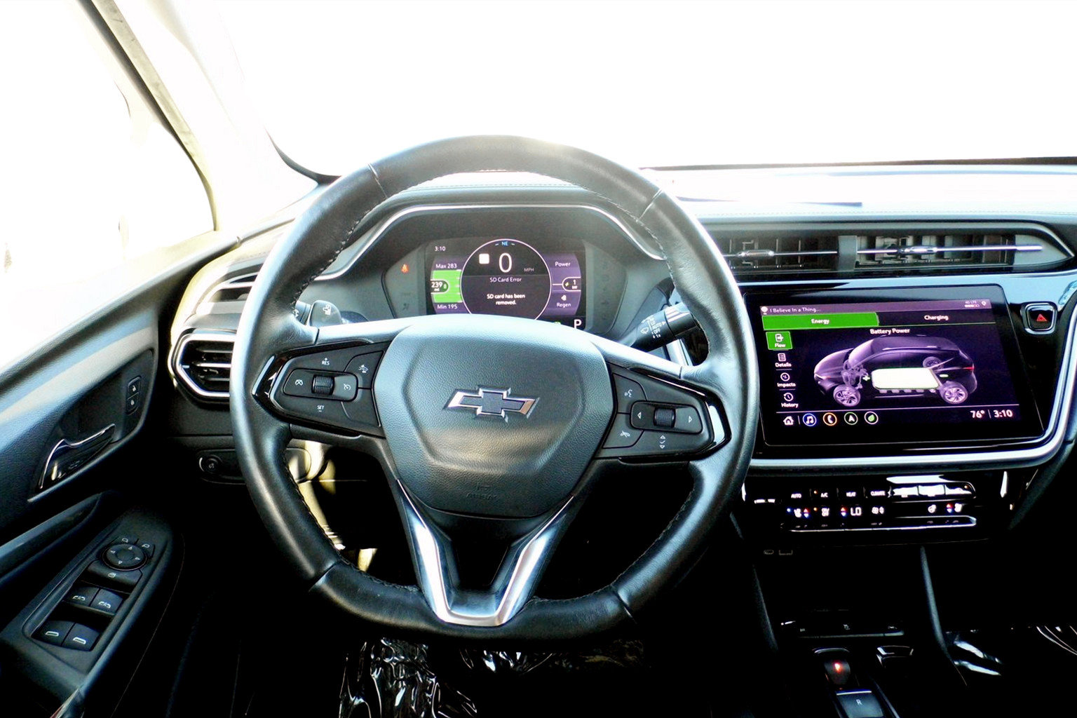 Used 2022 Chevrolet Bolt EUV Premier w/ Sun & Sound Package image 11