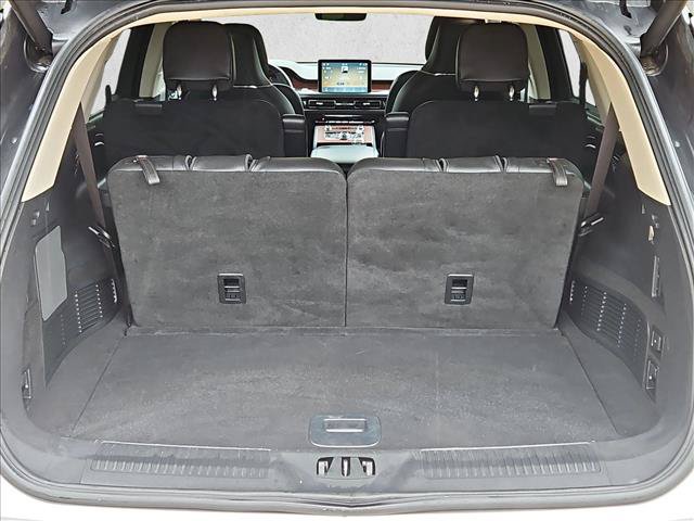 Used 2024 Lincoln Aviator Reserve w/ Equipment Group 201A AWD/4WD image 6