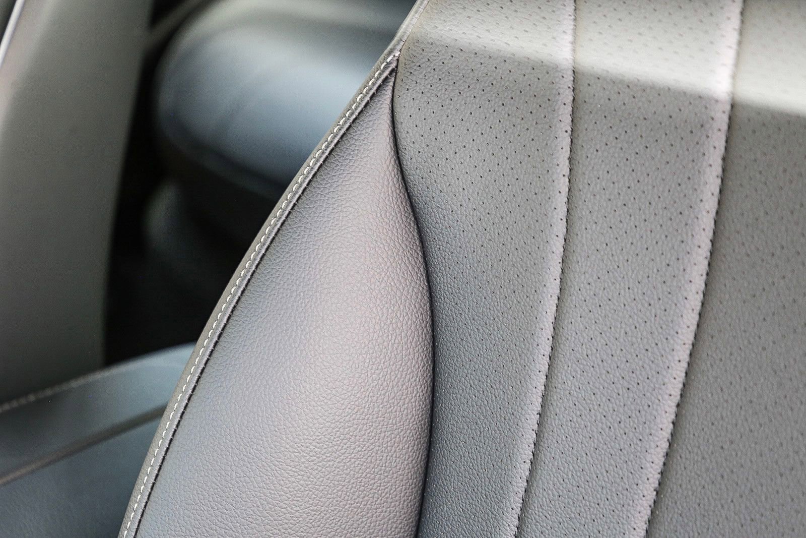 Used 2024 Mercedes-Benz EQE 350+ 4MATIC Sedan image 32