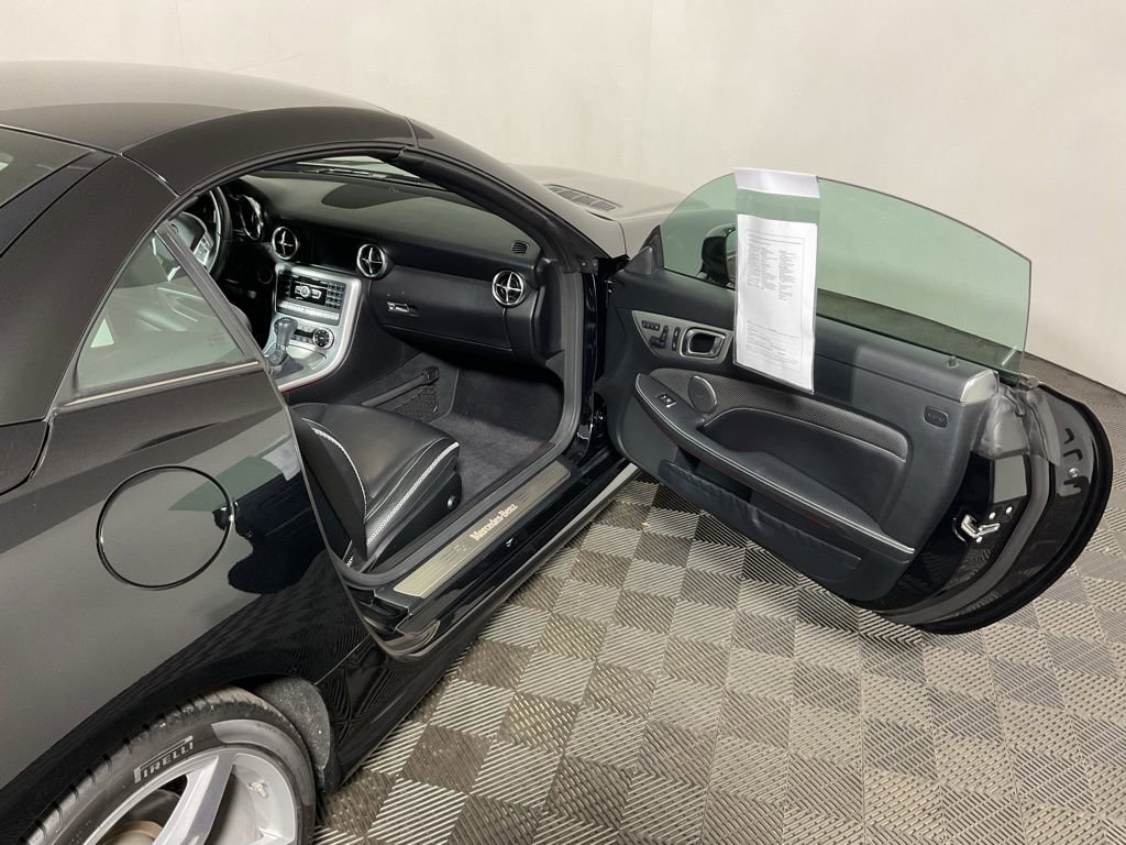 Used 2012 Mercedes-Benz SLK 350 image 28