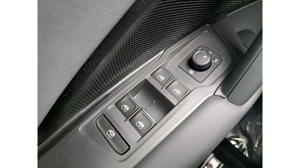 New 2026 Volkswagen Tiguan SE AWD/4WD image 22